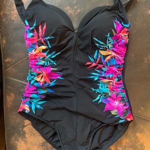 Miracle suit floral